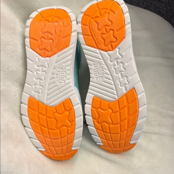 NWOB! Hey Dude women’s Sirocco Aqua and White Sneakers size 9, slip on! - Picture 7 of 8